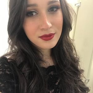 Meet your Posher, Vanessa